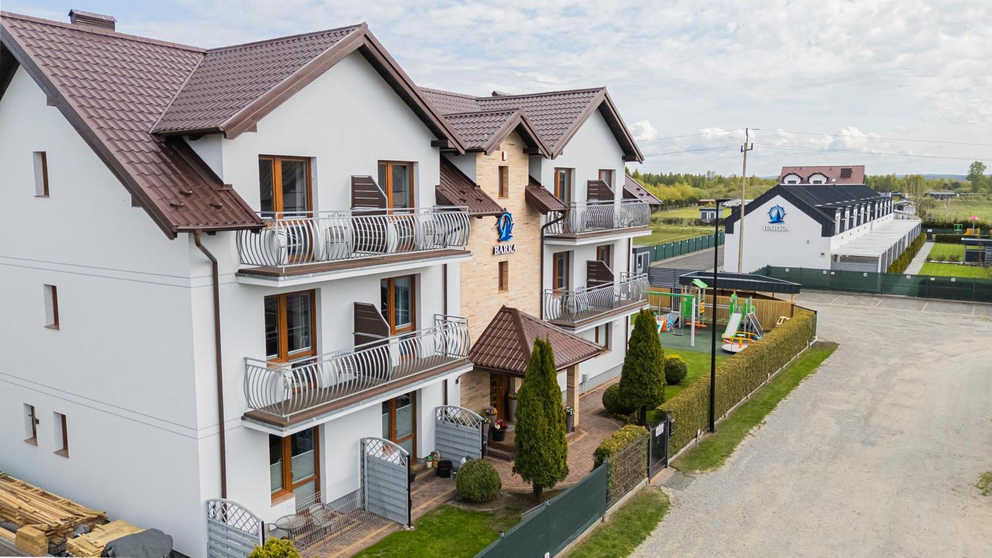Barka - Apartamenty Premium Oraz Pokoje Blisko Plazy Karwia Exterior foto